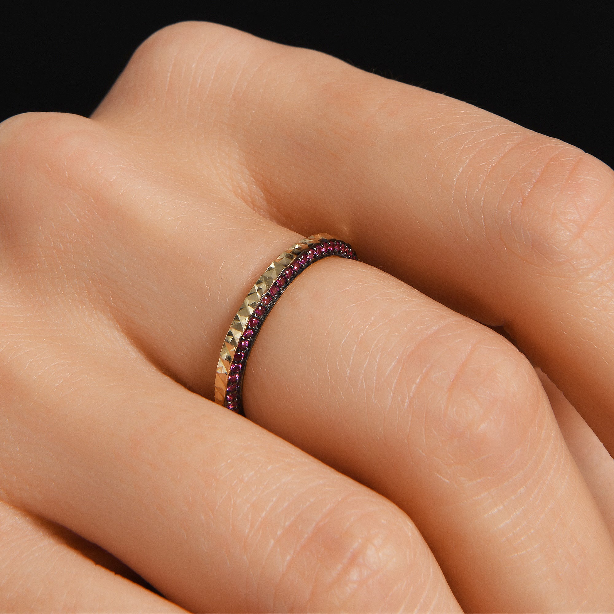 Yanı Sıra Taşlı Desenli Yüzük / Tr Sarı Altın