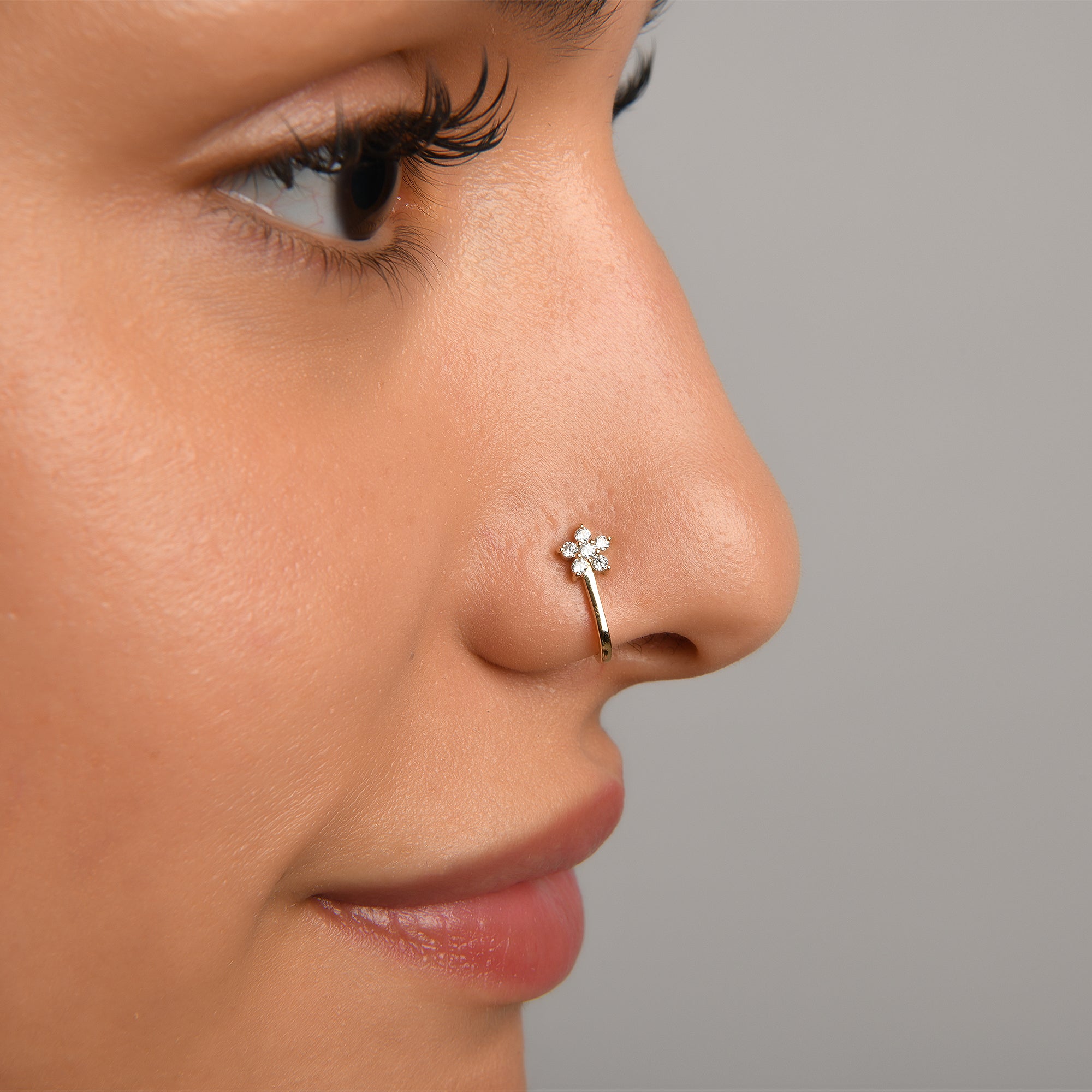 Maasai Taşlı Yıldız Altın Hızma / 14 Ayar Sarı Altın