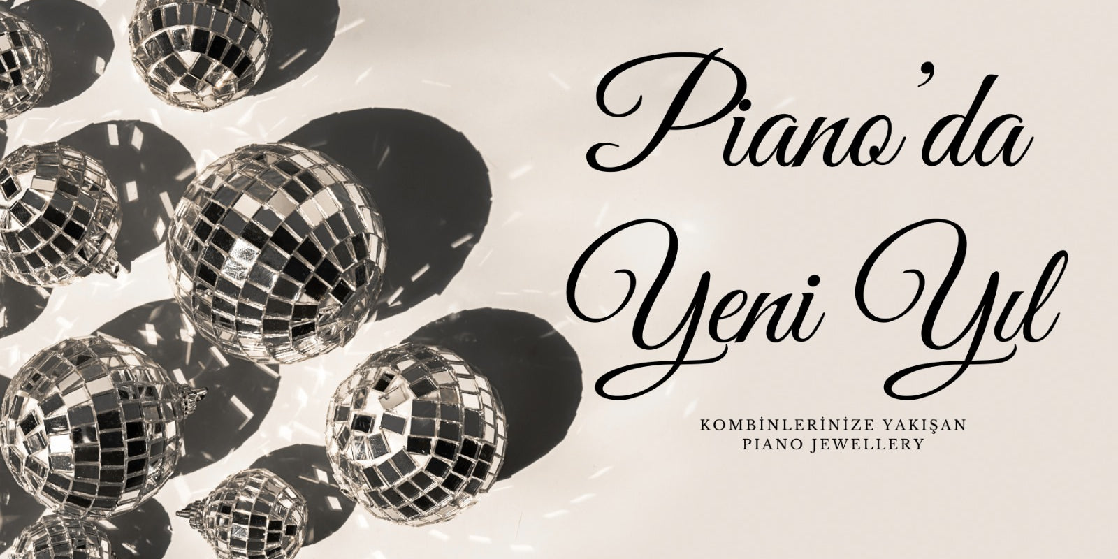 Yılbaşı Partisi Kombin Önerileri ve Şıklığınızı Tamamlayacak Piano Jewellery Takılar