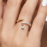 Taşlı Hilal Görünüm Altın Yüzük