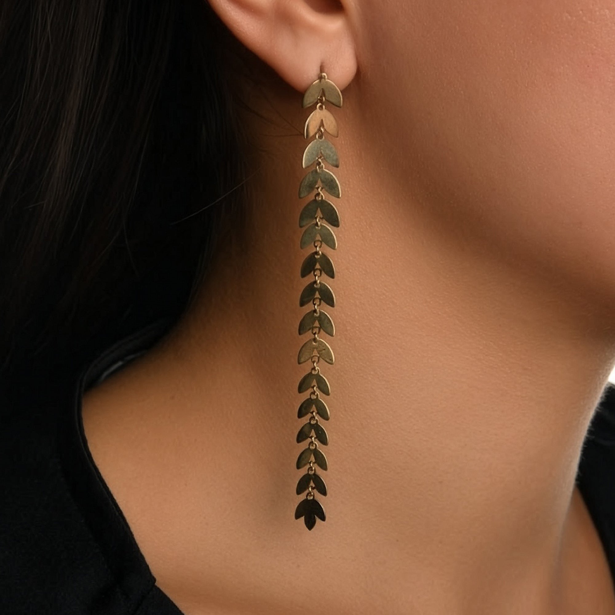 Minimal Başak Sallantılı Tek Altın Küpe / 14 Ayar Sarı Altın