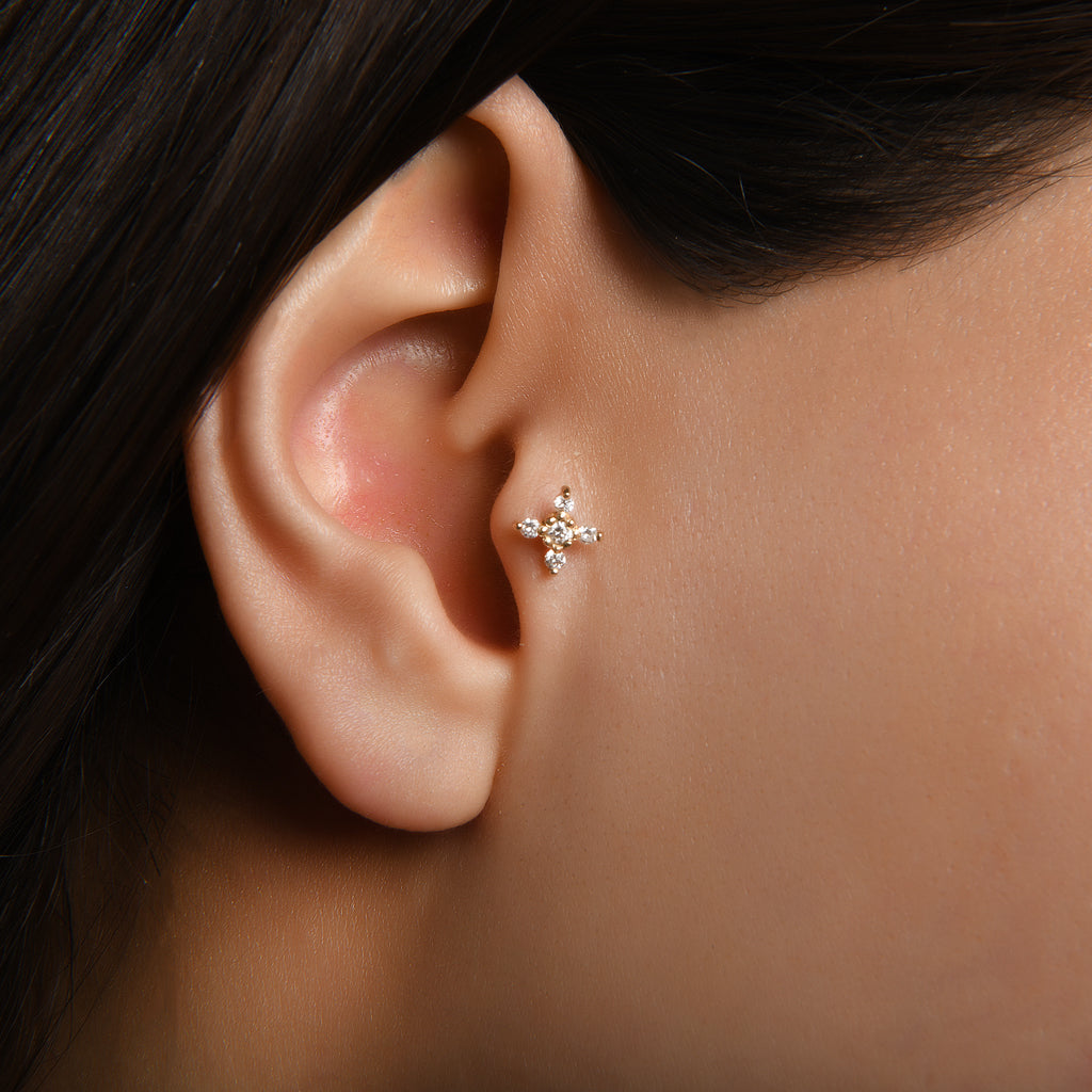 Beş Taşlı Pırlanta Piercing / 14 Ayar Sarı Altın