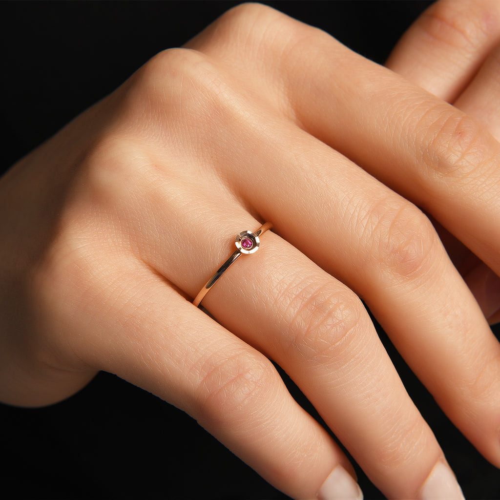 0,03 Ct Fantazi Yakut Taşlı Yüzük / 14 Ayar Rose Altın