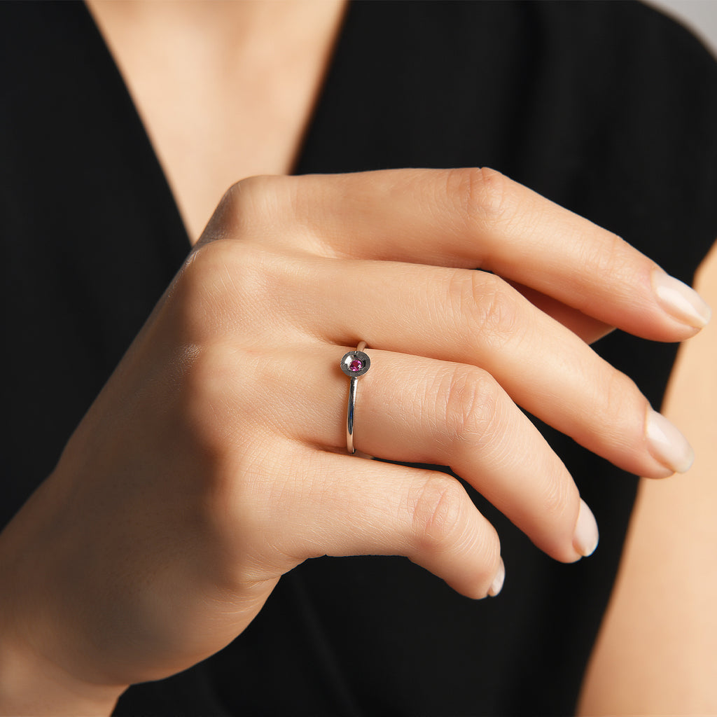 0.05 Ct Fantazi Yakut Taşlı Yüzük / 14 Ayar Beyaz Altın