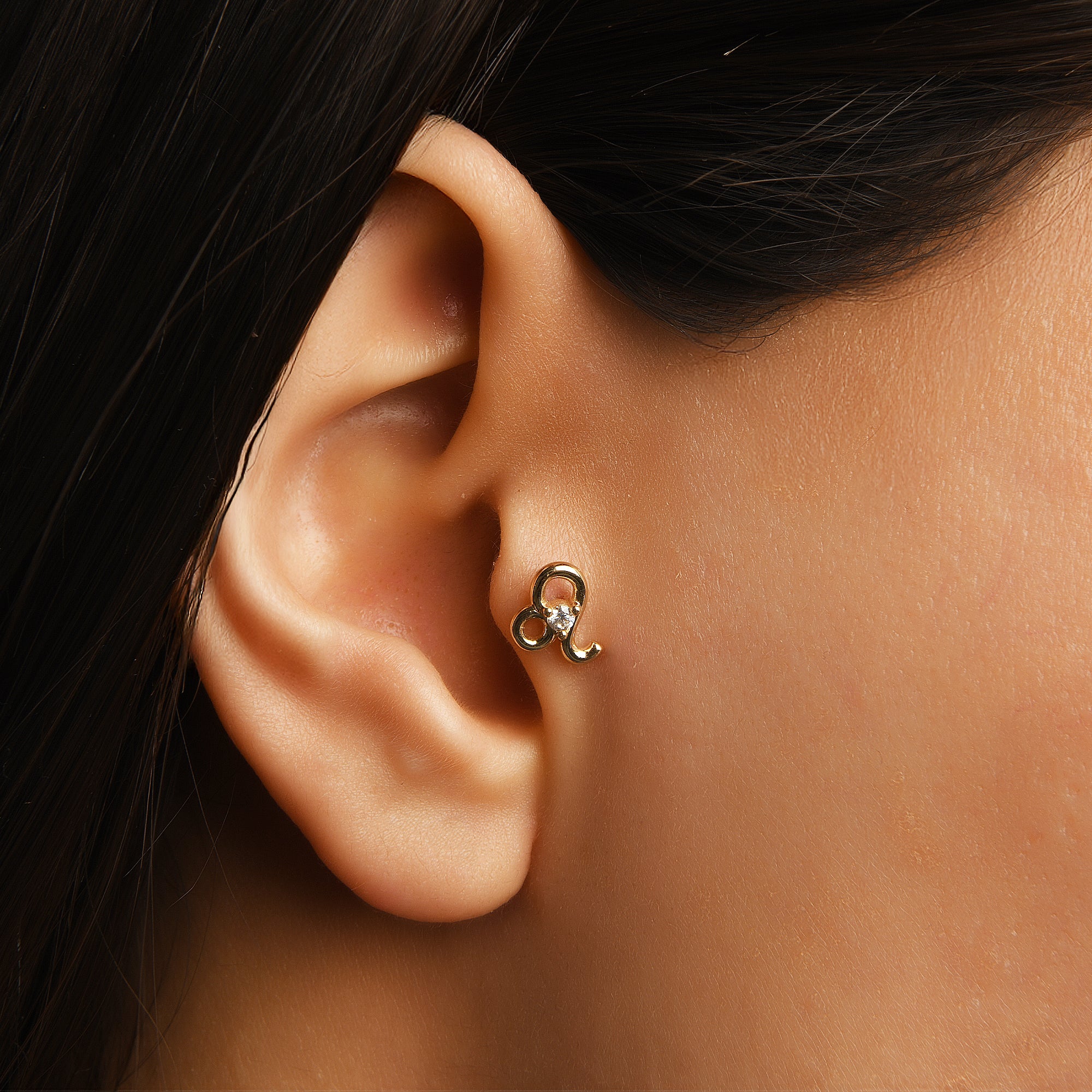 Leo Aslan Burcu Taşlı Altın Piercing / 14 Ayar Sarı Altın