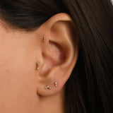 Gusto Premium Minimal Üçgen Sallantılı Tragus Pırlanta Piercing / 14 Ayar Sarı Altın