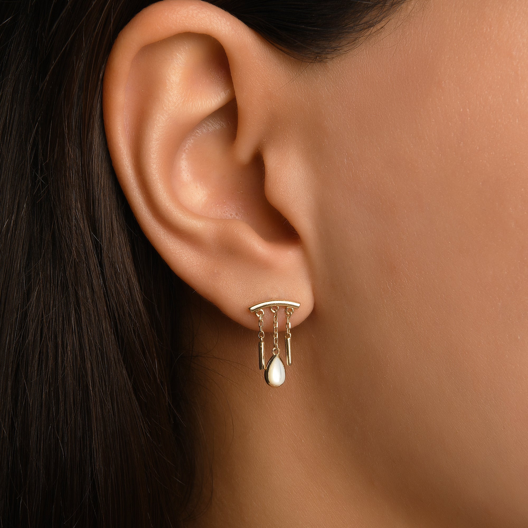 Gaudi Kavisli Bar Sallantılı Damla Opal Taşlı Altın Piercing / 14 Ayar Sarı Altın