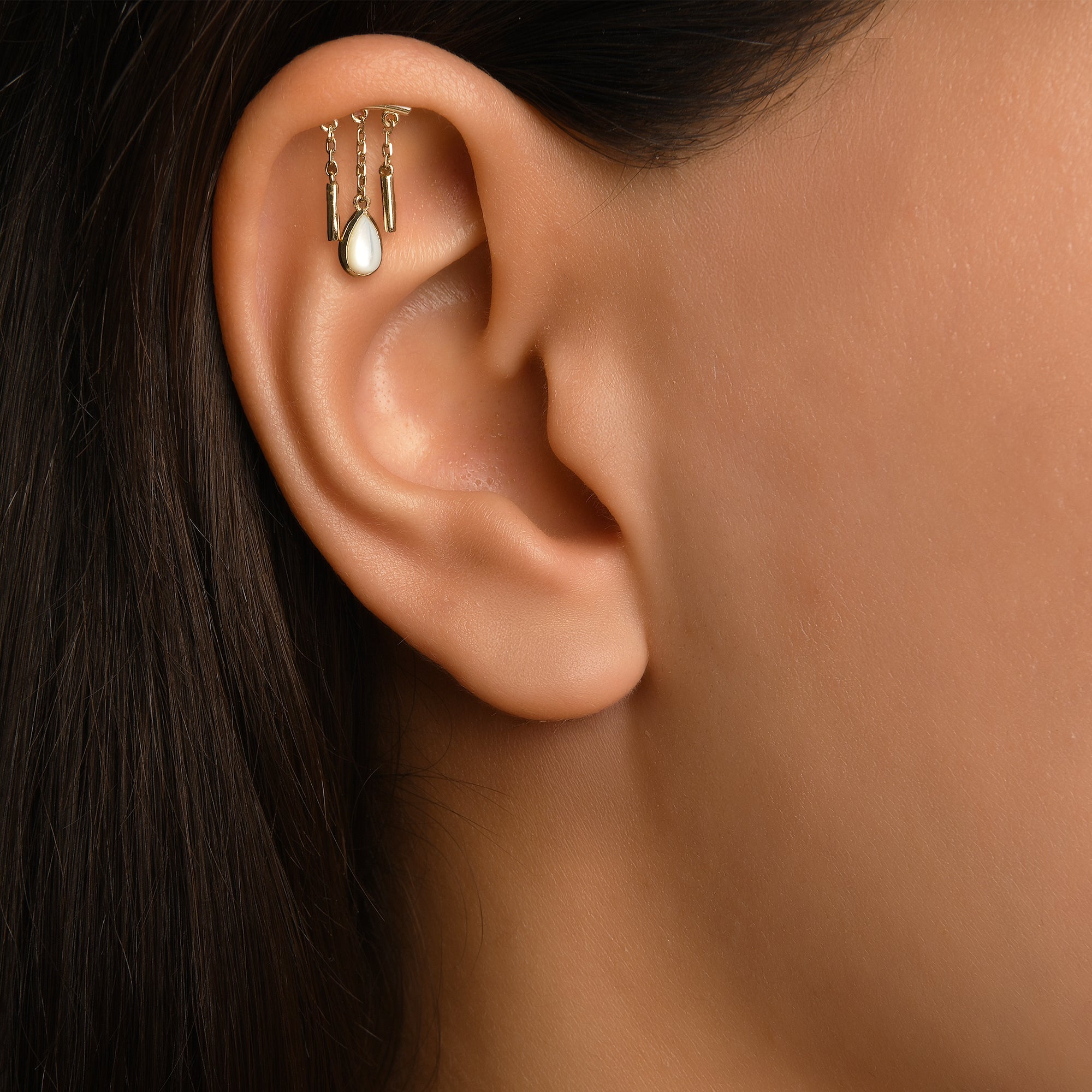 Gaudi Kavisli Bar Sallantılı Damla Opal Taşlı Altın Piercing / 14 Ayar Sarı Altın