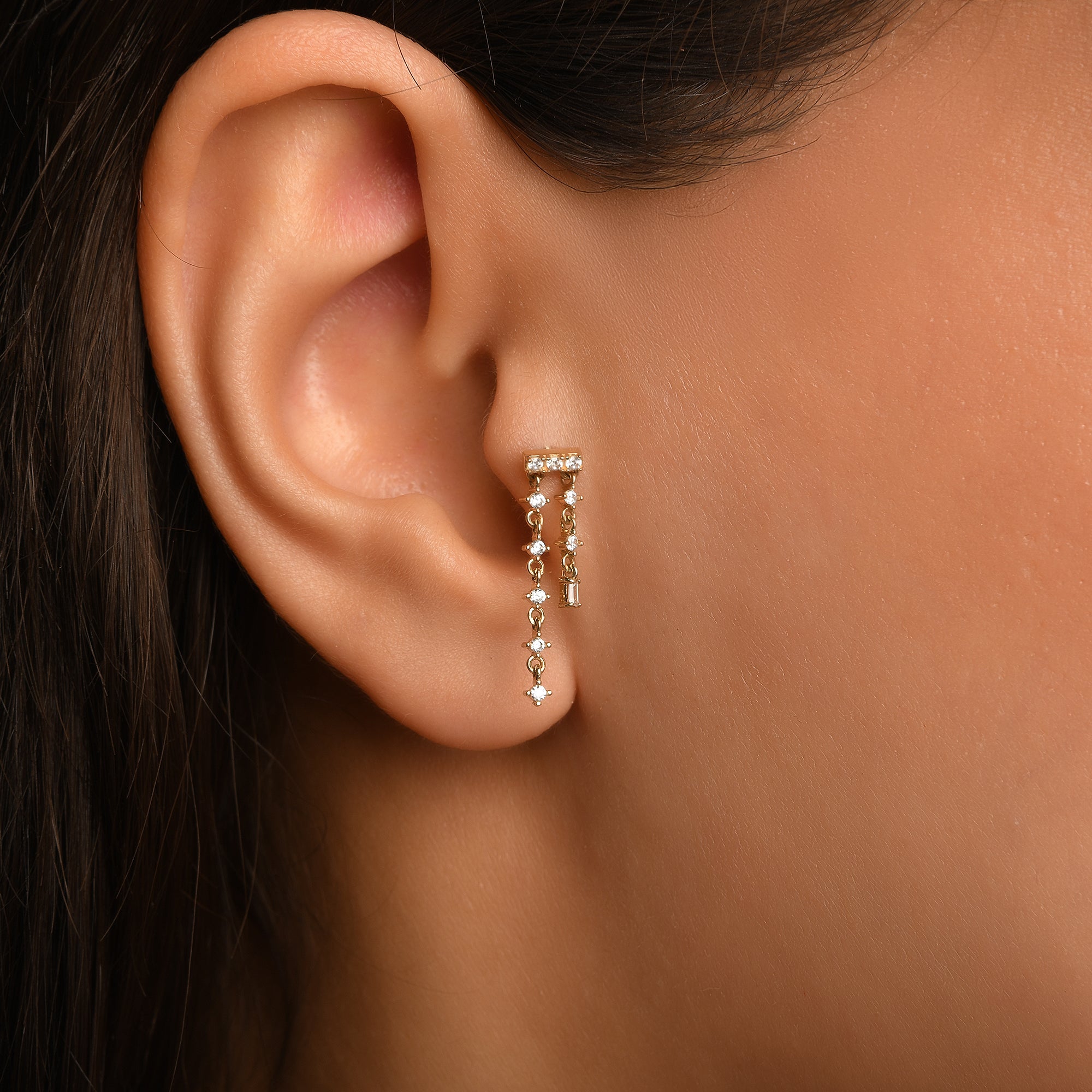 Gaudi Zincir Sallantılı Dikey Dizili Taşlı Yatay Bar Altın Piercing / 14 Ayar Sarı Altın