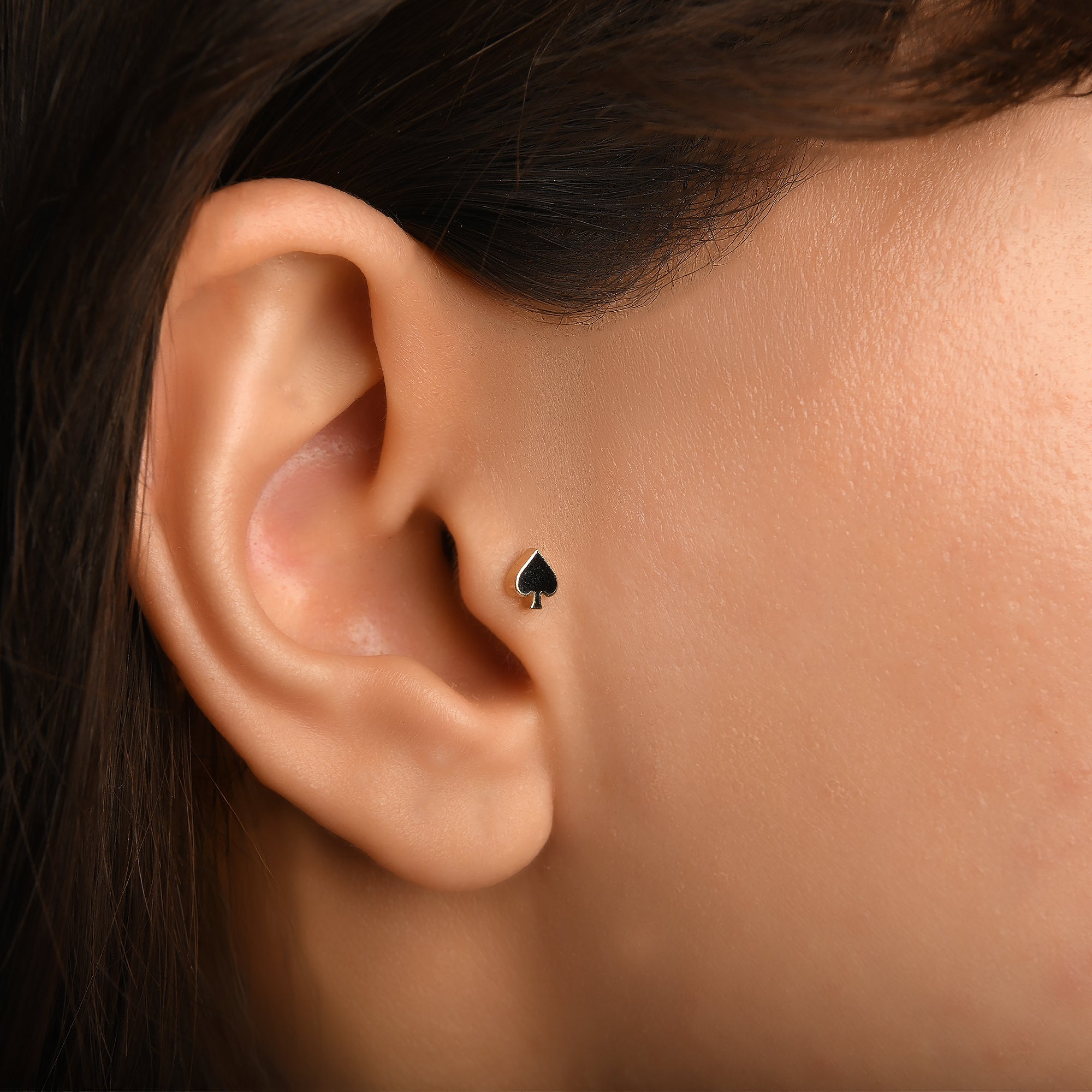 Maça Siyah Mineli Altın Piercing / 14 Ayar Sarı Altın