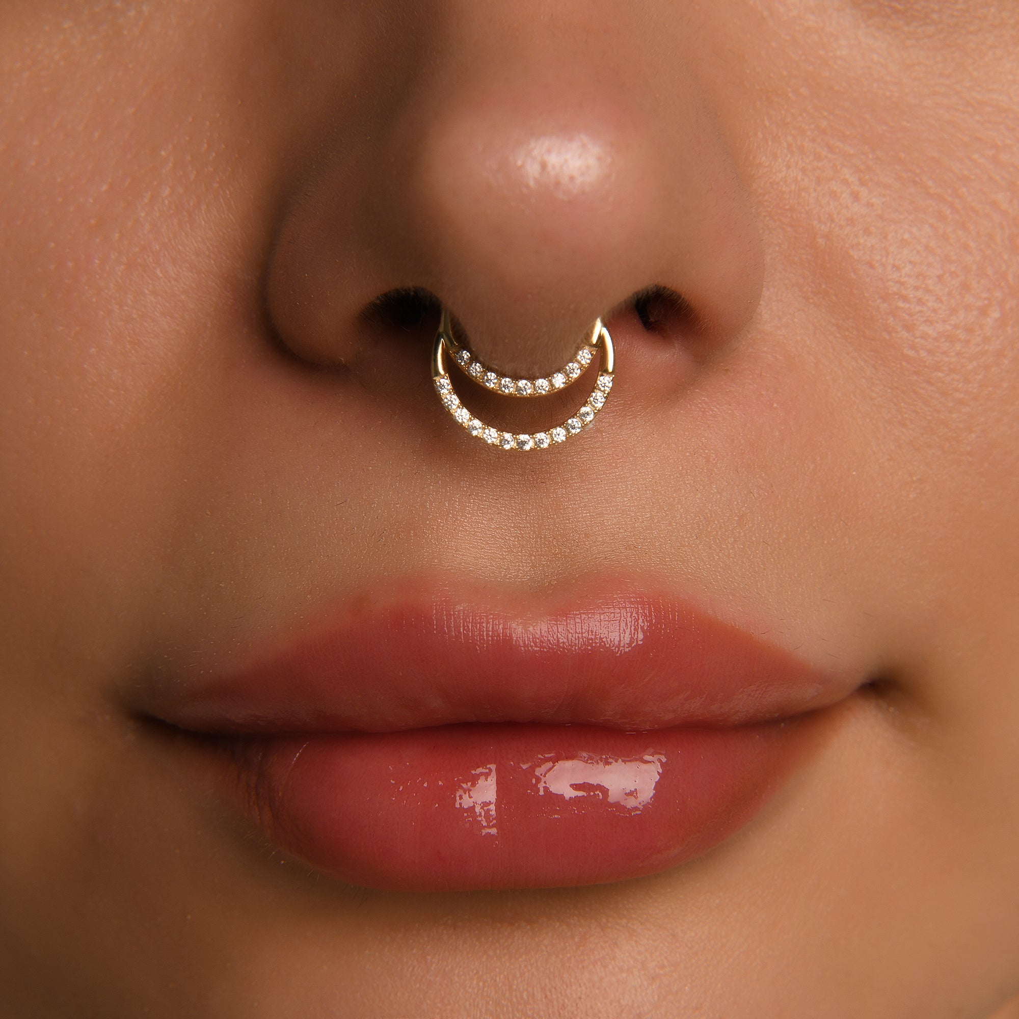 Düet Sıra Taşlı Altın Septum Piercing / 14 Ayar Sarı Altın