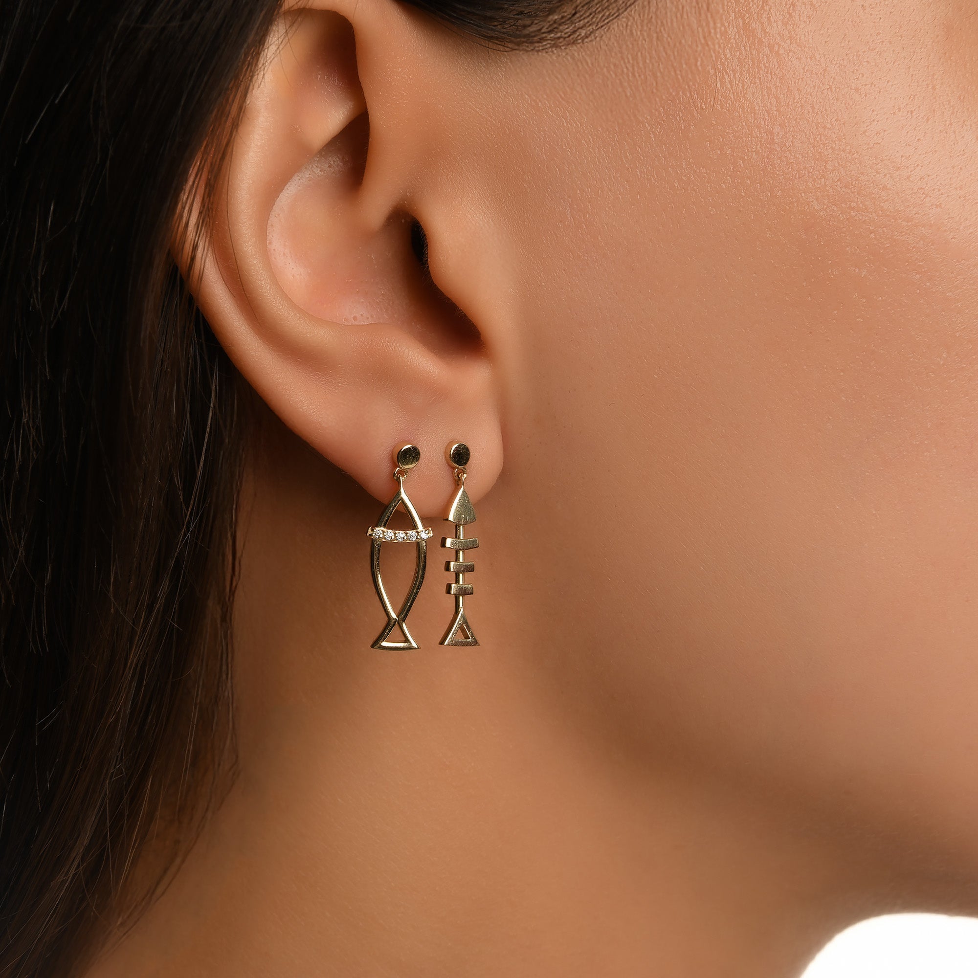 Stilize Çift Balık Figürlü Taşlı Altın Küpe / 14 Ayar Sarı Altın