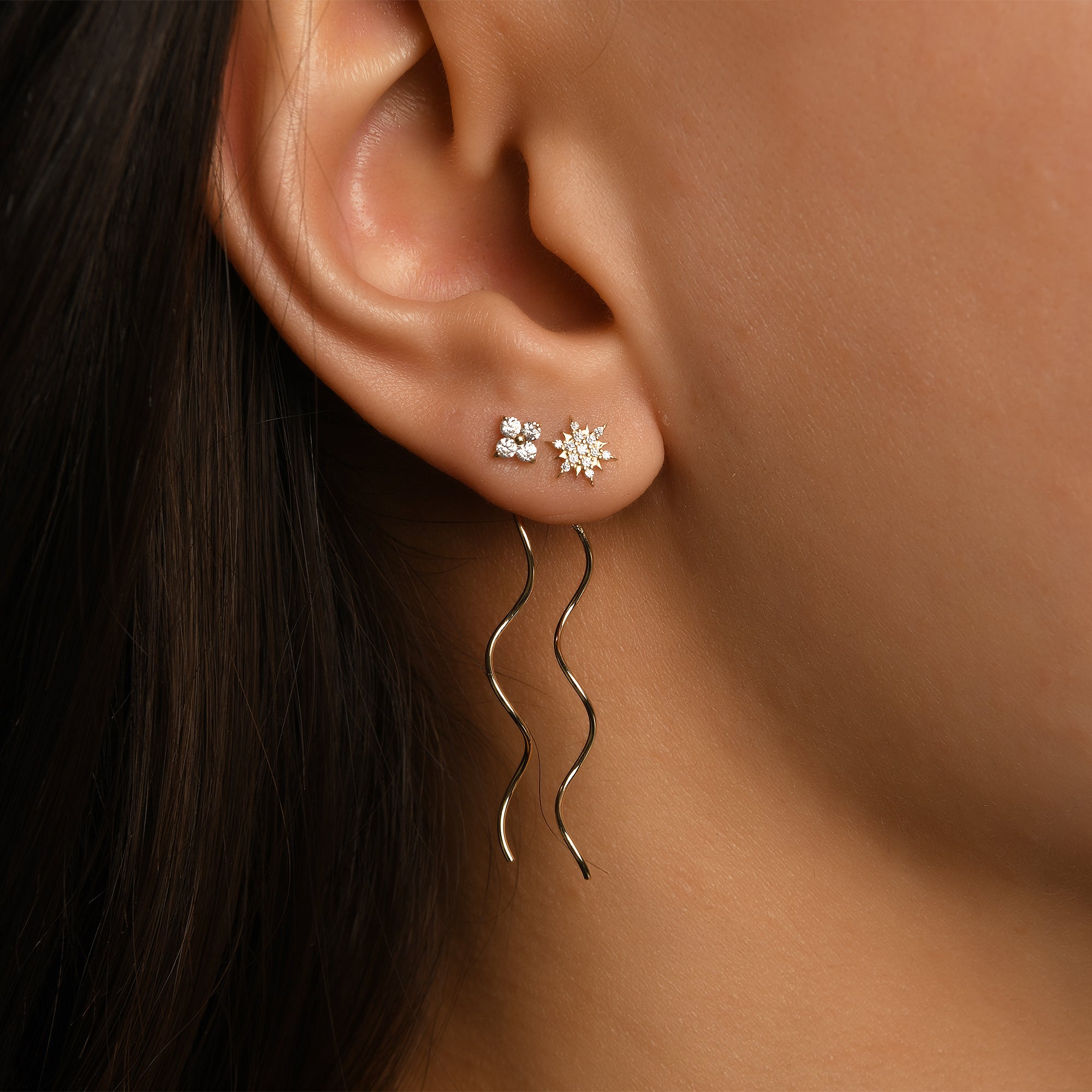 Ballerina Çiçek Figür Taşlı Kavis Sallantılı Tek Altın Küpe / 14 Ayar Sarı Altın / Kombin