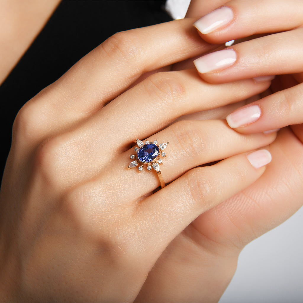 Tanzalit Taşlı 0.37 ct Pırlanta Yüzük / 14 Ayar Sarı Altın