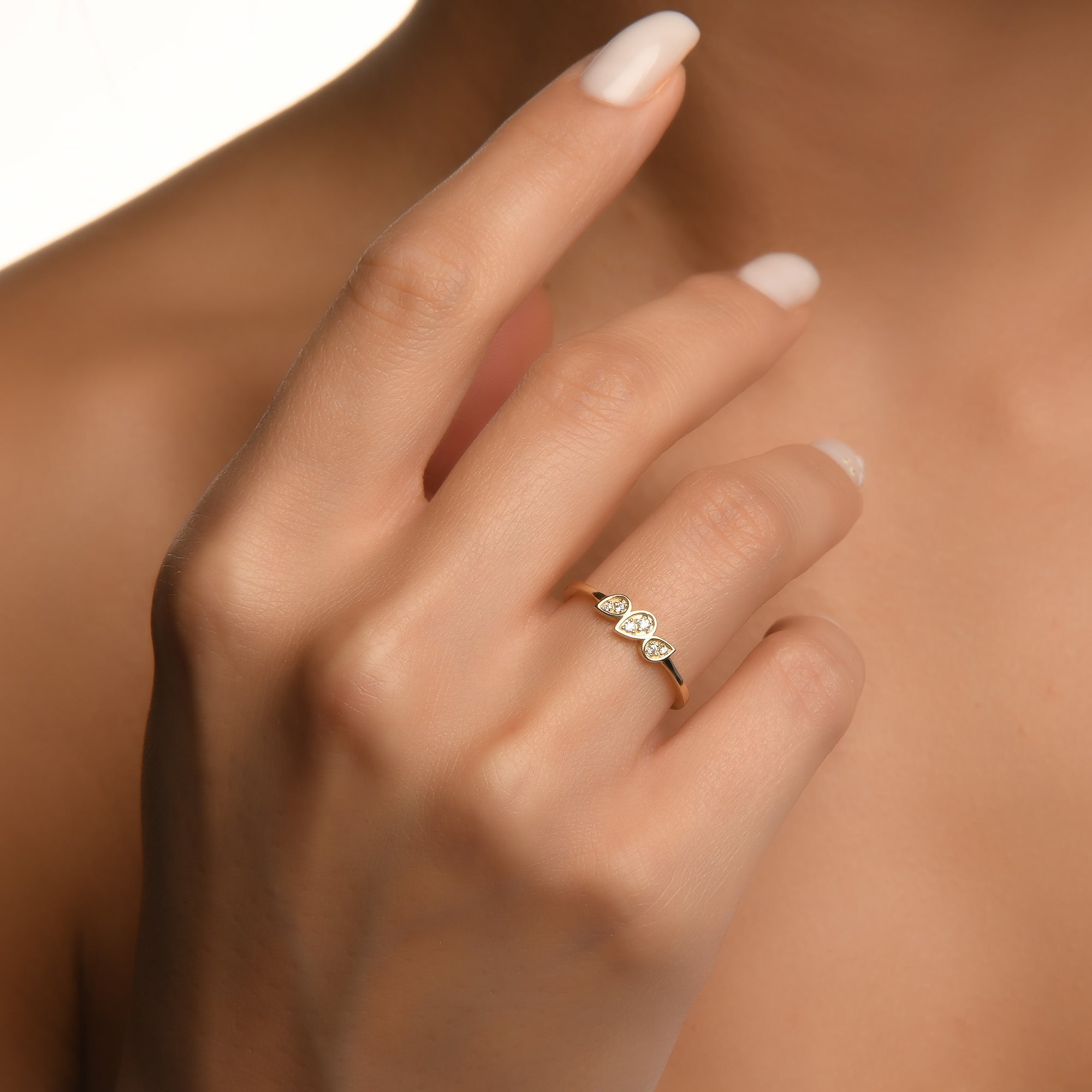 Üçlü Yan Yana Damla Figürlü Taşlı Altın Yüzük / 14 Ayar Sarı Altın