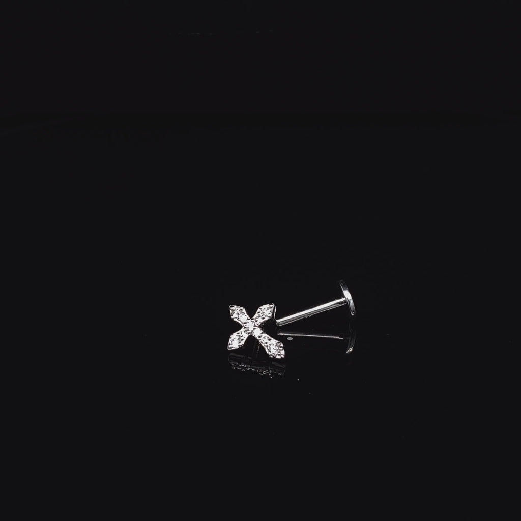 0.06 ct Haç Pırlanta Piercing