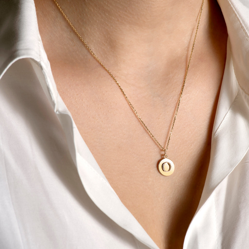 Letters Vintage Harf Altın Charm