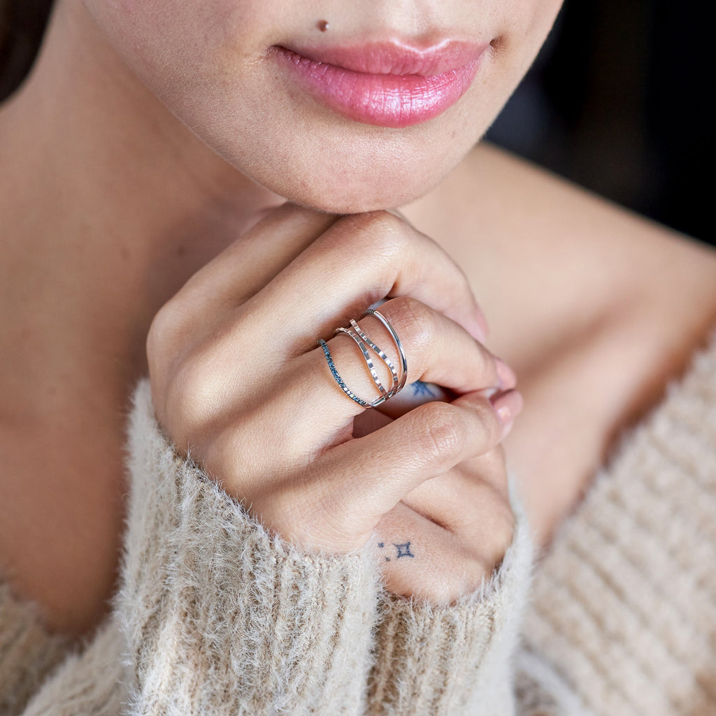 Piano Jewellery Cabaret Line Mavi Pırlanta Yüzük 14 Ayar