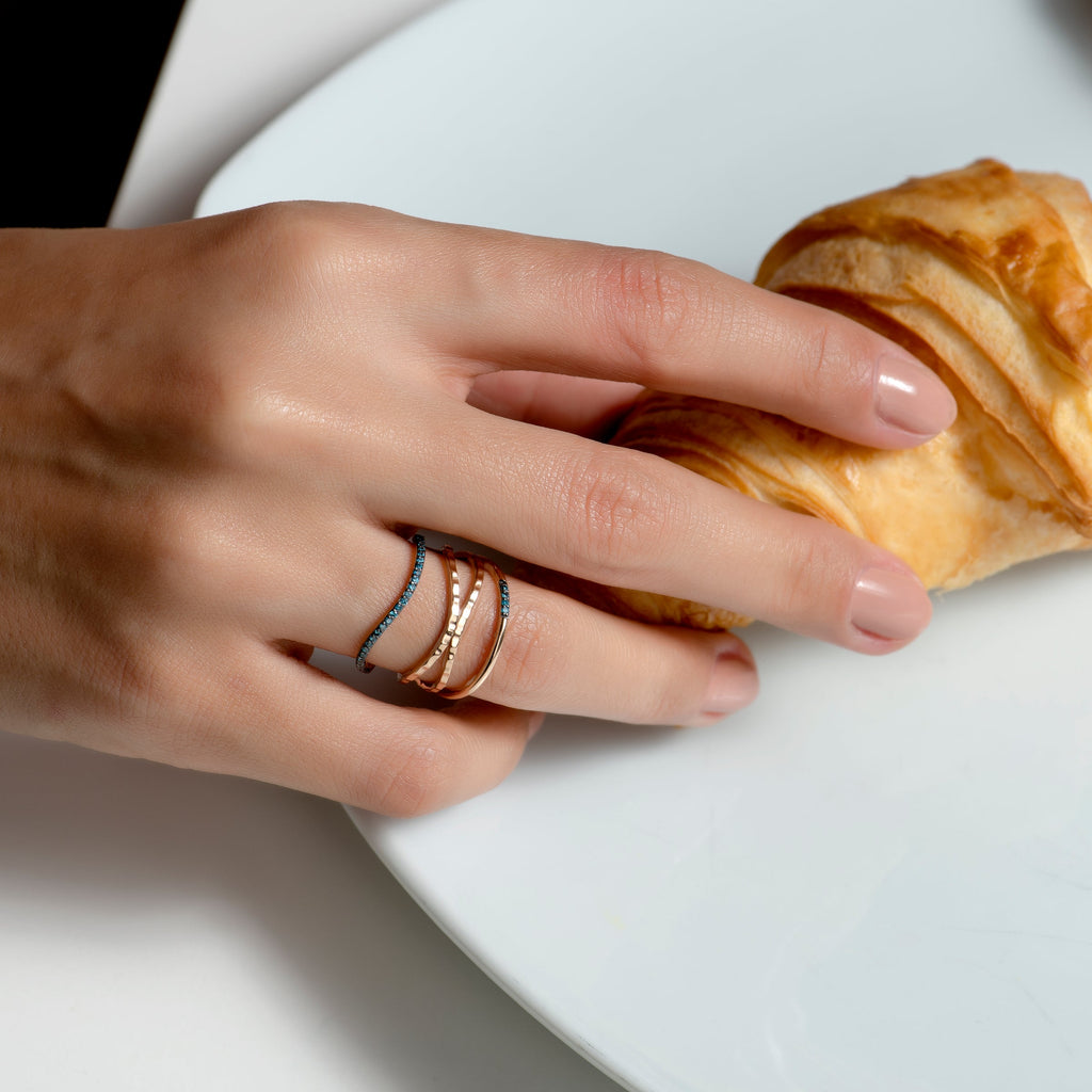 Piano Jewellery Cabaret Line Mavi Pırlanta Yüzük 14 Ayar