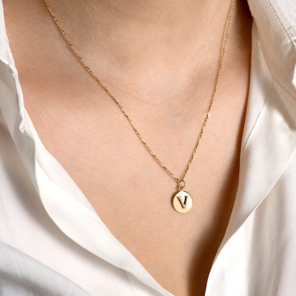 Letters Vintage Harf Altın Charm