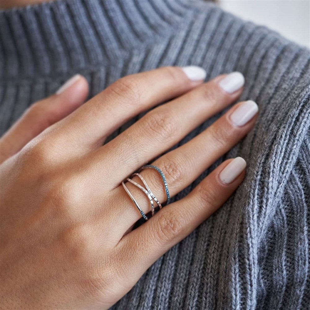 Piano Jewellery Cabaret Line Mavi Pırlanta Yüzük 14 Ayar
